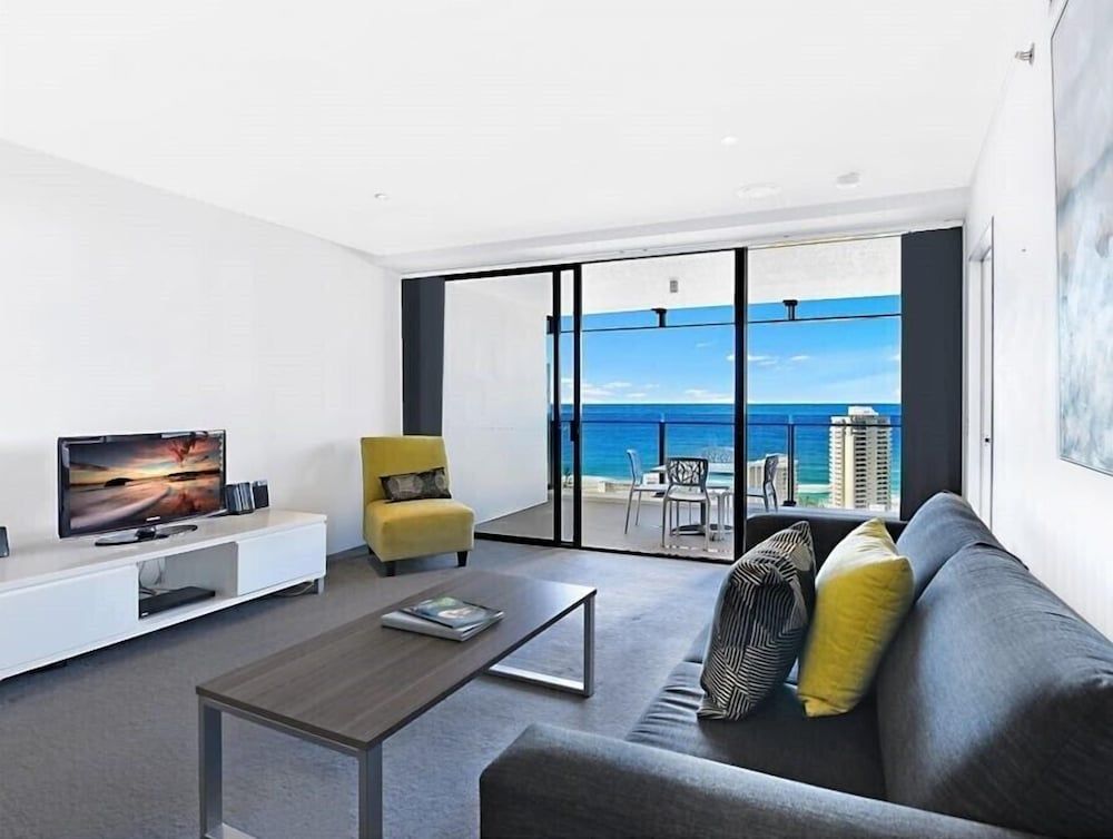 undefined Circle on Cavill - Coastal Letting 5