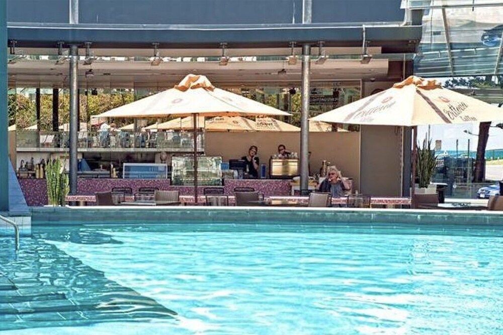 undefined Sky Point Tower - Private Apartments 6