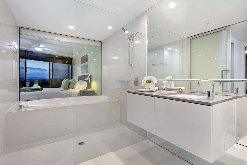 Circle on Cavill - Wow Stay 1 Bedroom plus Study - Hinterland View 19