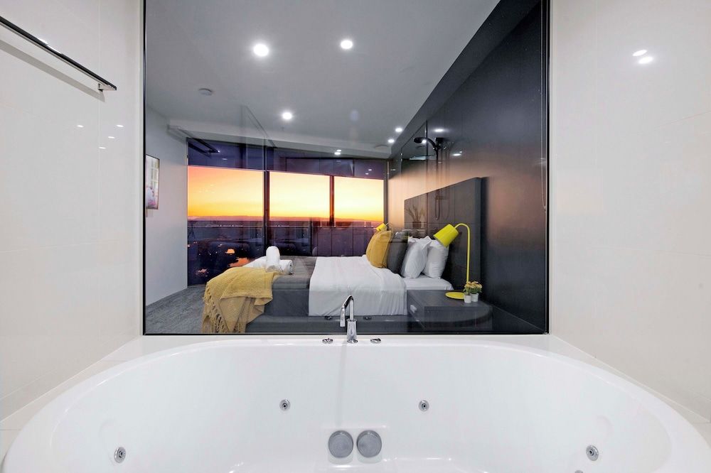 Circle on Cavill - Wow Stay 1 Bedroom plus Study - Hinterland View 20