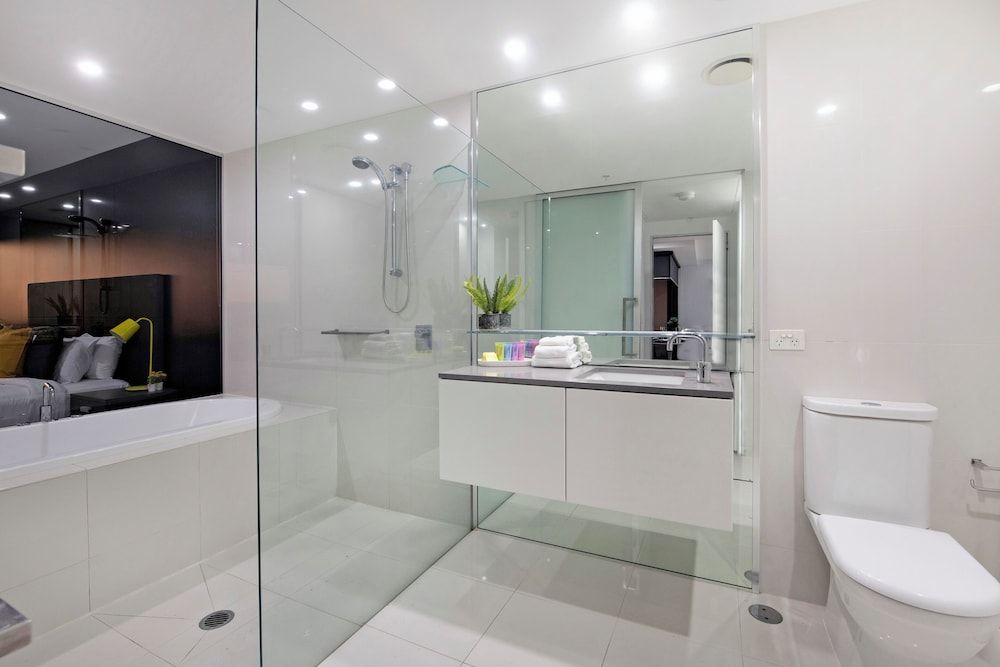 Circle on Cavill - Wow Stay 1 Bedroom plus Study - Hinterland View 18