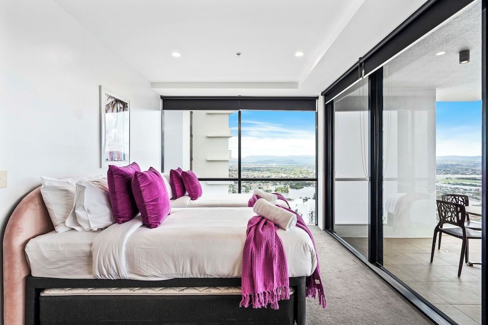 Circle on Cavill - Wow Stay 1 Bedroom plus Study - Hinterland View 4