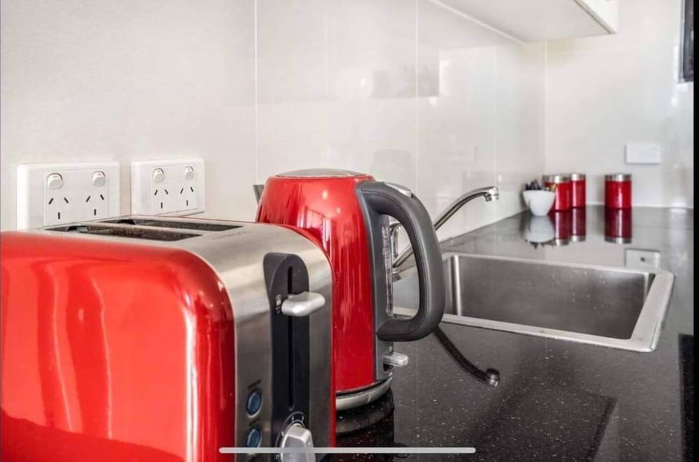 undefined Surfers Paradise Retreat With Free Parking 4