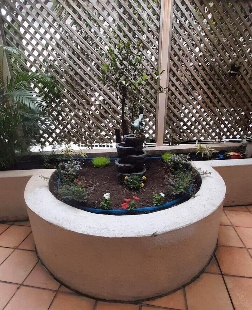 undefined Sunset Motor Inn 8