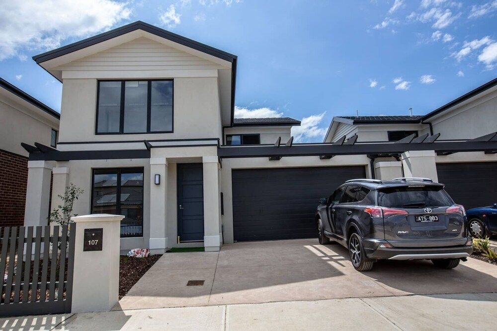 Captivating Large 4br@narre Warren