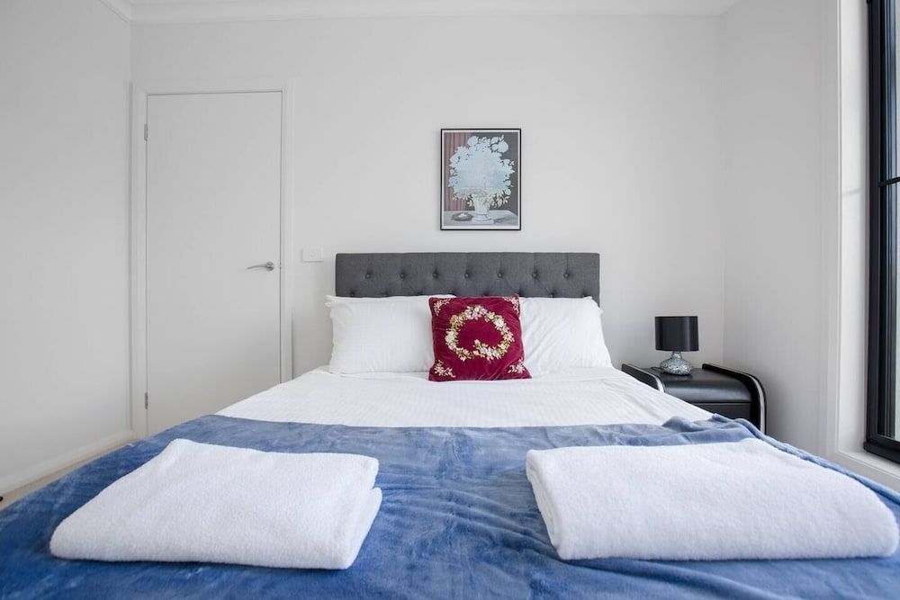 Captivating Large 4br@narre Warren