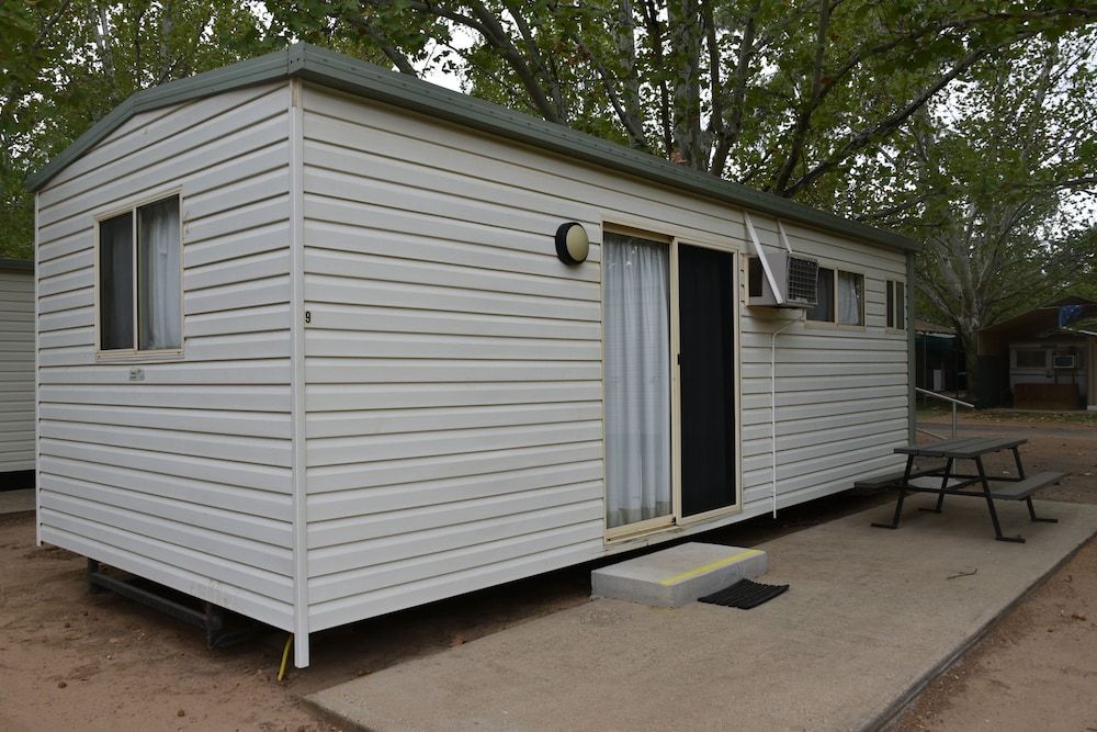Basic Cabin