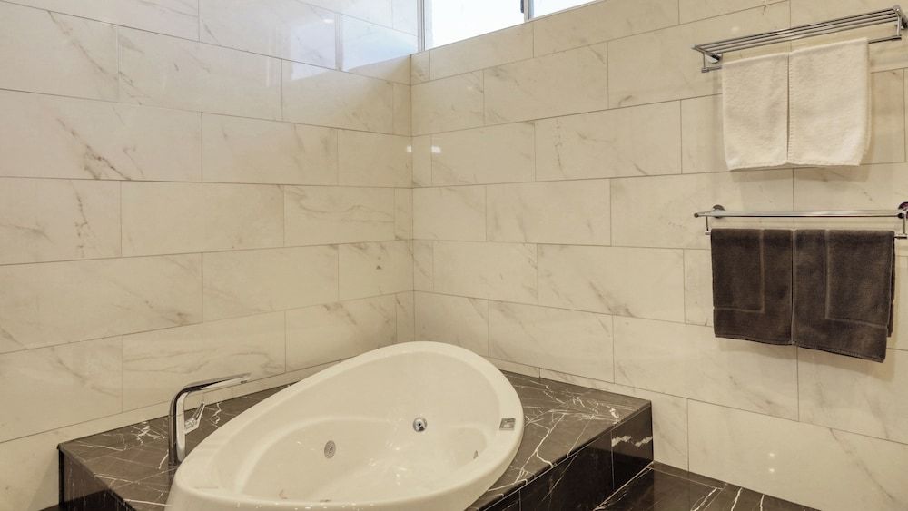 Silver Haven Motor Inn Superior Room, Non Smoking, Kitchenette (The Haven Room) 6