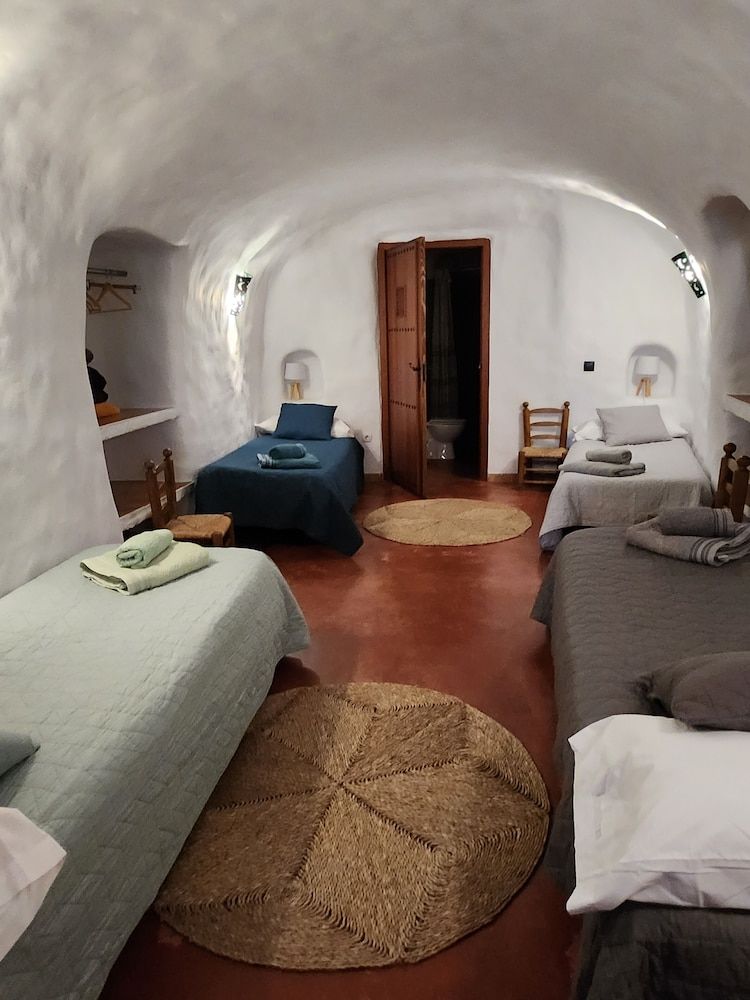 Cuevas Andalucia Family House, 3 Bedrooms 6