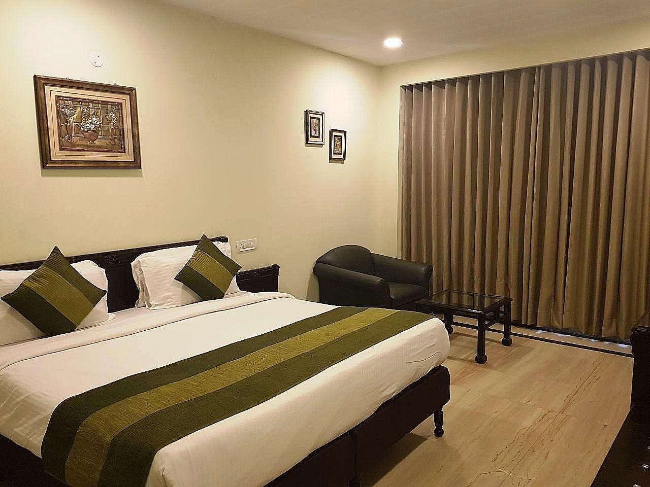 Hotel City Heart Executive Double Room - Intech Generic 10
