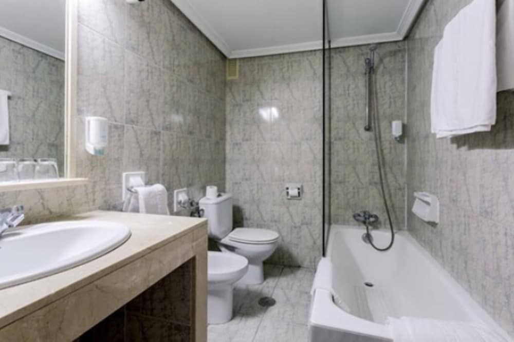 Apartamentos Torreluz Apartment, 2 Bedrooms (Max 5 people) 7