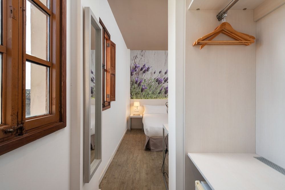 HBE Boutique España Standard Room 3