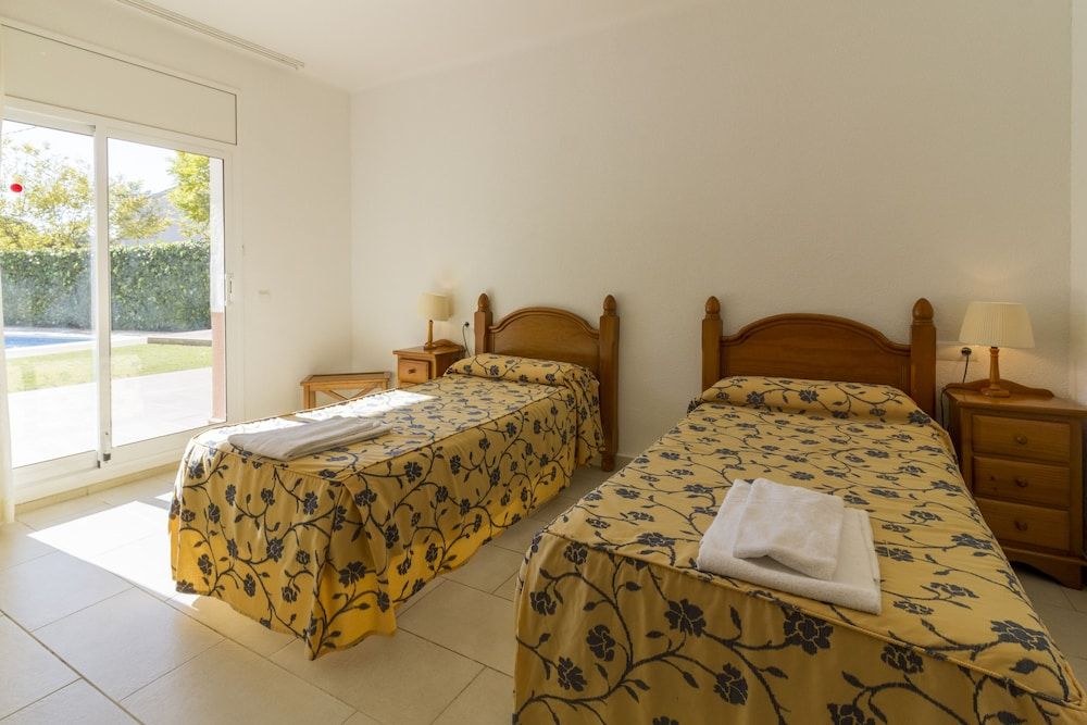 SUNWAY SAN JORGE Family Apartment