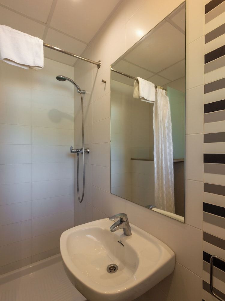 SUNWAY SAN JORGE Family Apartment 9