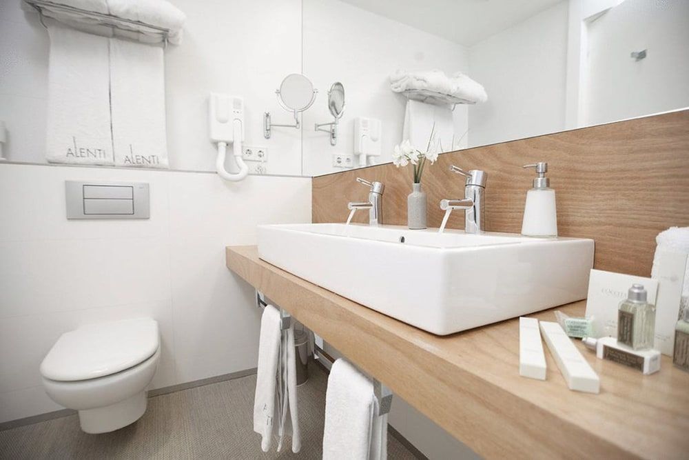 Alenti Sitges Hotel Superior Double Room: 1 & 2 adults 3