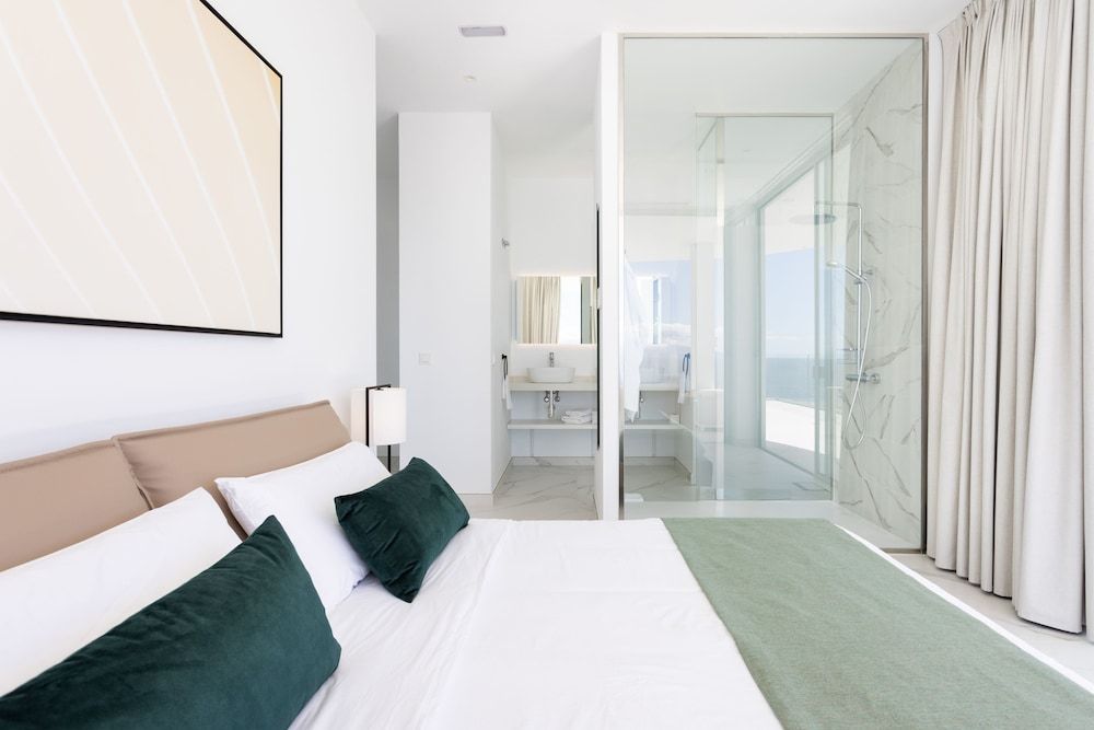 Suite, 2 Bedrooms, Private Pool (C3.2)