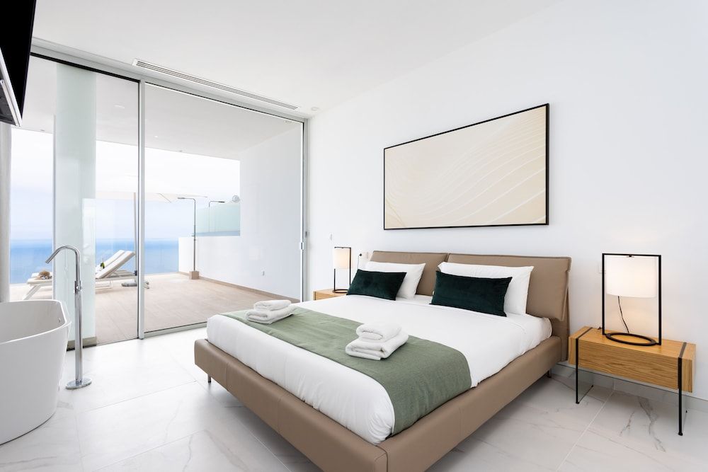 Suite, 3 Bedrooms, Private Pool (B5.1)