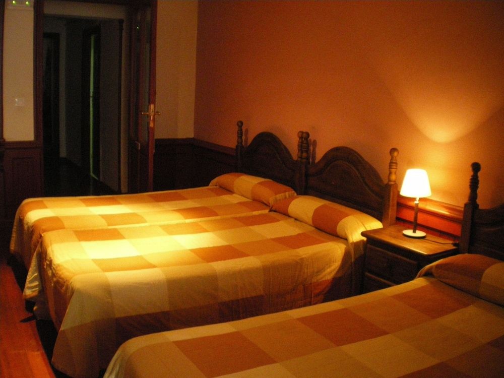 Triple Room, Shared Bathroom