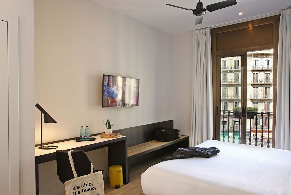 Hotel Chic&basic Lemon Barcelona Superior Double Room, 1 King Bed 6