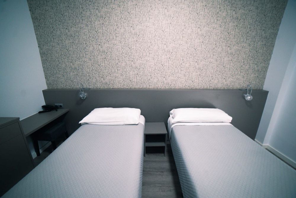 Hotel Alguer Camp Nou Twin Room 5