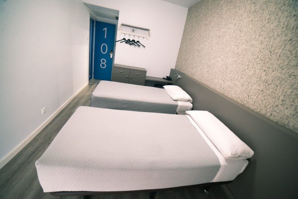 Hotel Alguer Camp Nou Twin Room 3