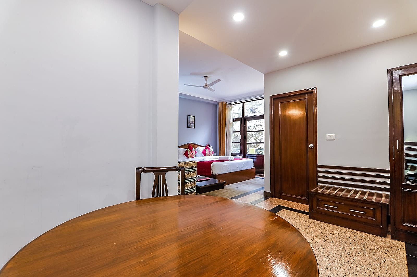 Green and Breeze Resort Deluxe Room