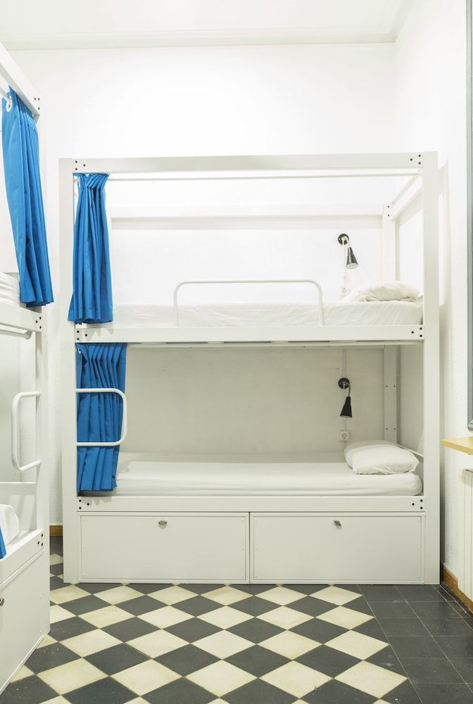 undefined Soul Backpackers Barcelona 7