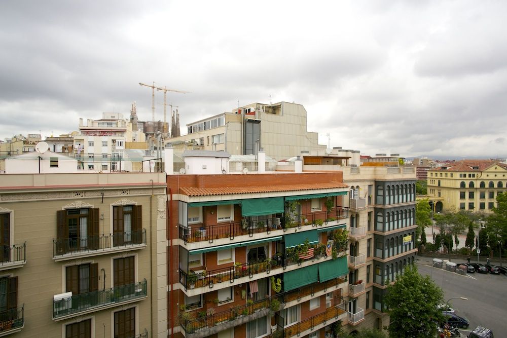 Sagrada Familia Views Apartment, 3 Bedrooms 21