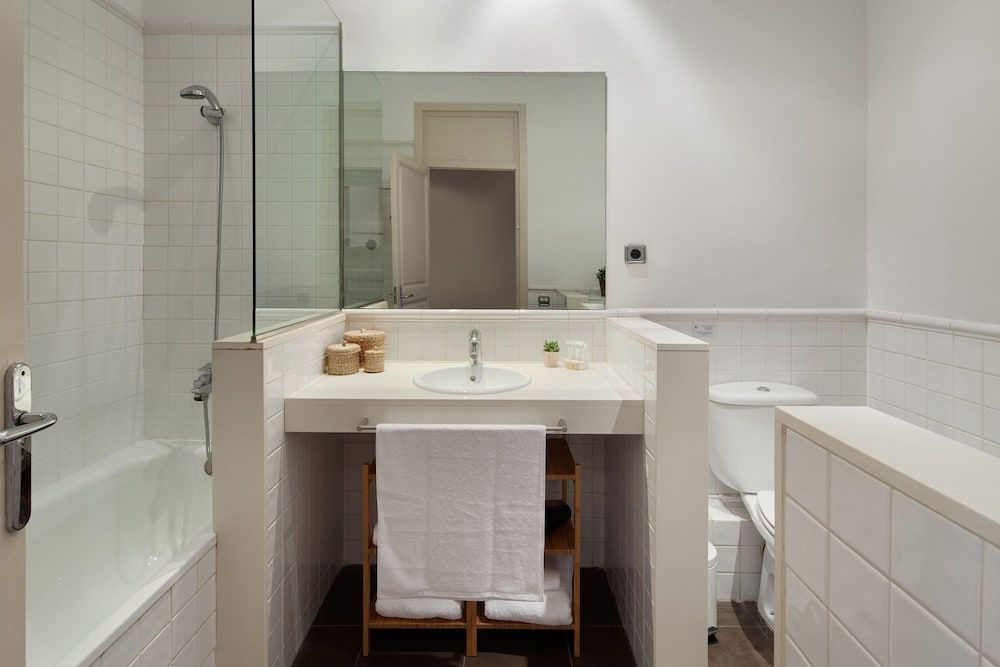 undefined Habitat Apartments Eixample Balconies 6