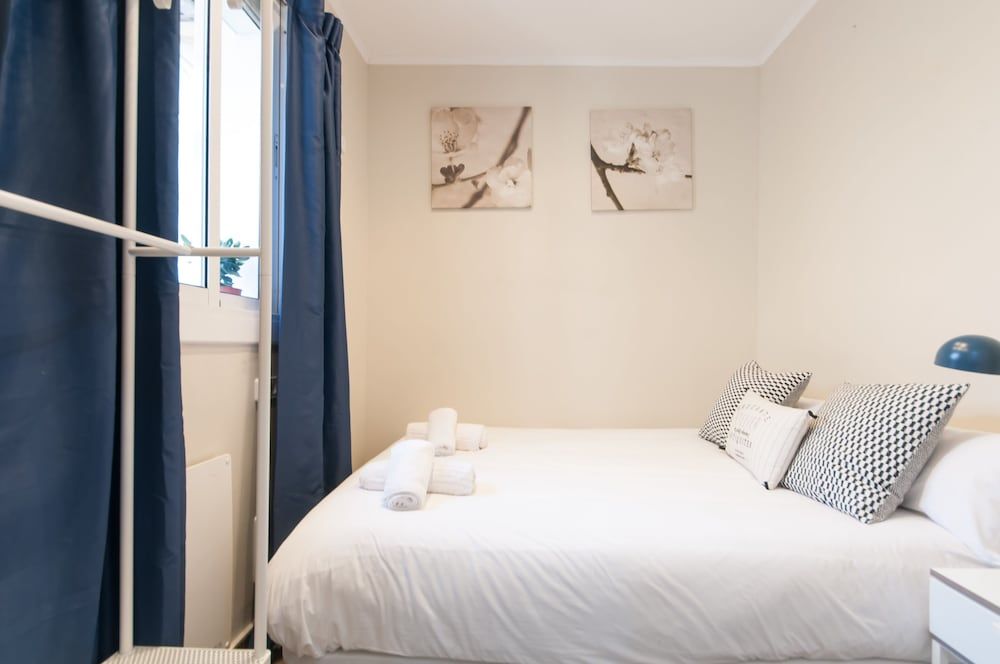 Lovely and Central 4 BR Apartment Family Apartment, 4 Bedrooms 12