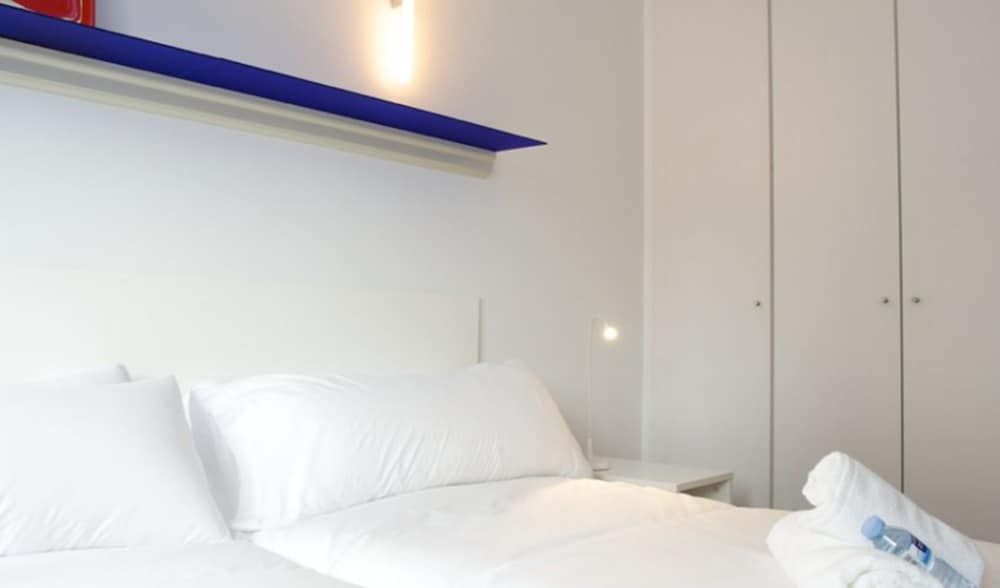 undefined BarcelonaForRent Vila Olimpica Beach 10