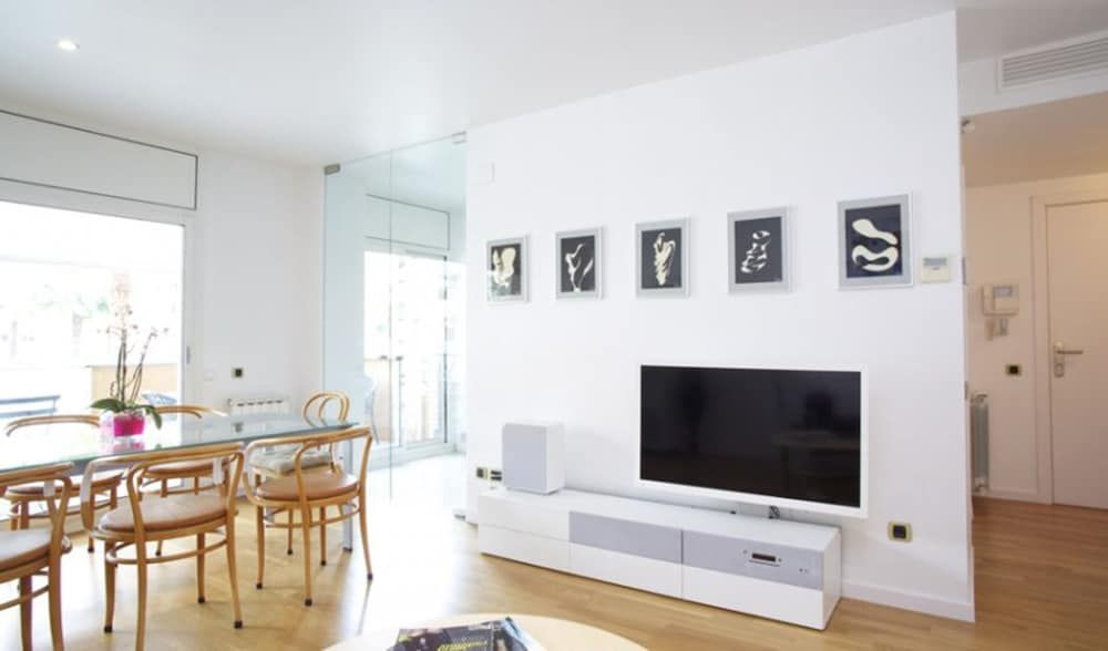 BarcelonaForRent Vila Olimpica Beach Apartment, 3 Bedrooms, Pool Access 13