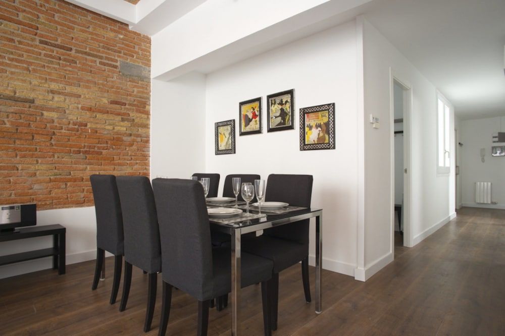 undefined BarcelonaForRent Tucson Suites 4