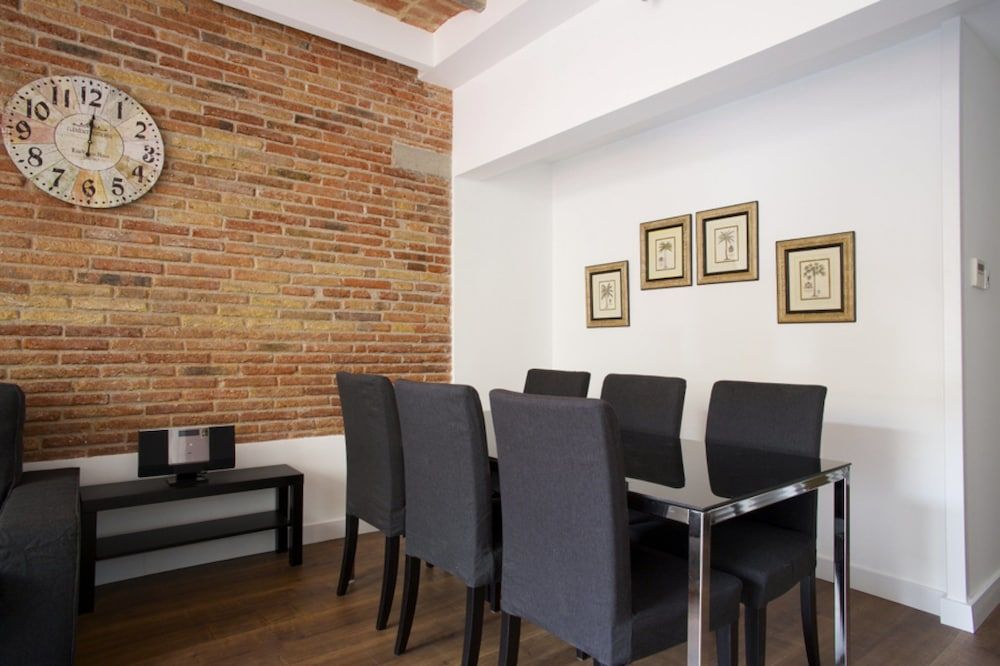 undefined BarcelonaForRent Tucson Suites 5