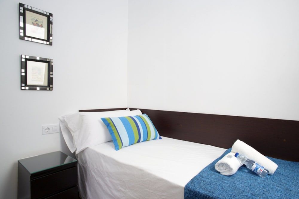 BarcelonaForRent Tucson Suites Apartment, 3 Bedrooms (Tucson Suites III) 3