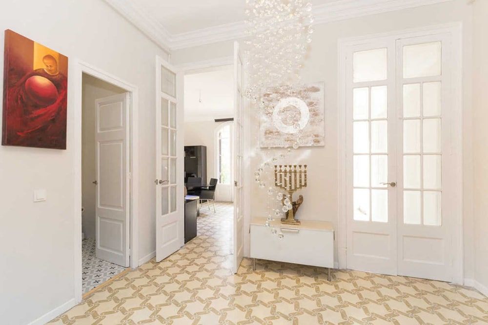 undefined Design Guestroom Barcelona Arc de Triomf 5