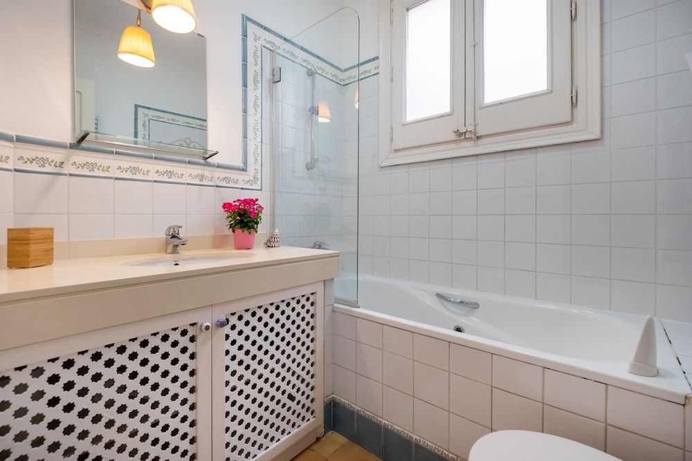 Stunning 4BR Apart in Sagrada Familia Apartment, 4 Bedrooms 23