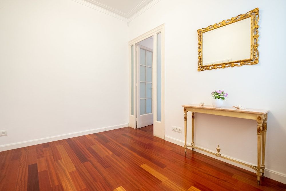 Stunning 4BR Apart in Sagrada Familia Apartment, 4 Bedrooms 27