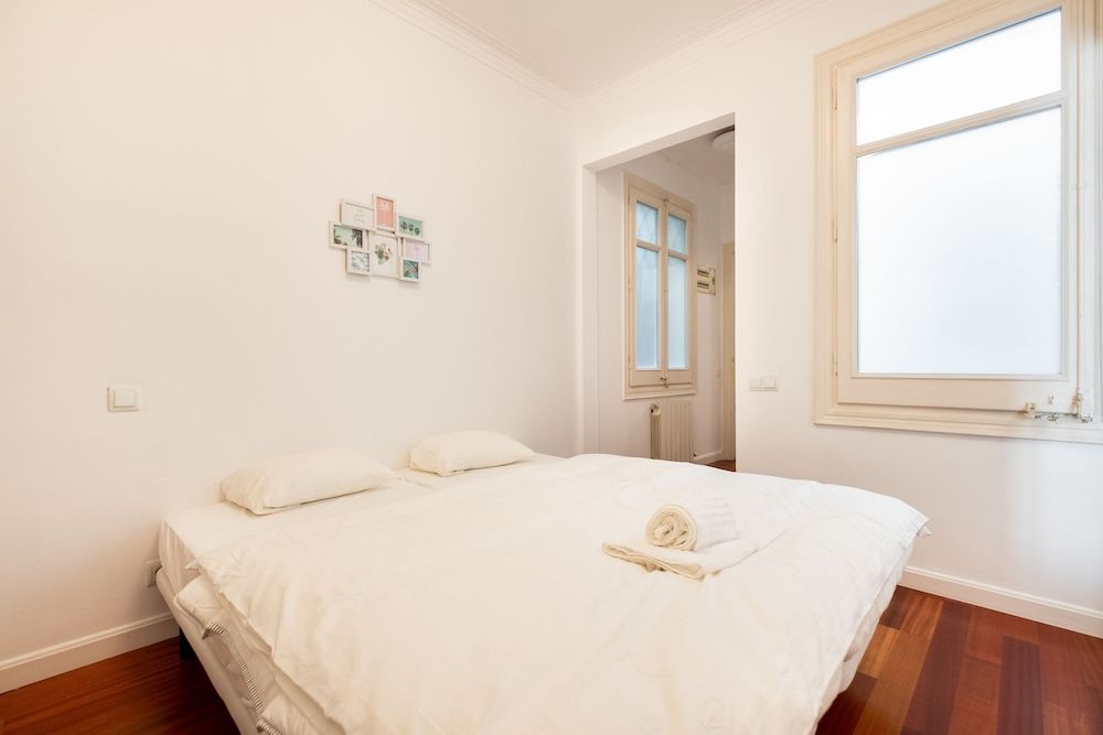 Stunning 4BR Apart in Sagrada Familia Apartment, 4 Bedrooms 6