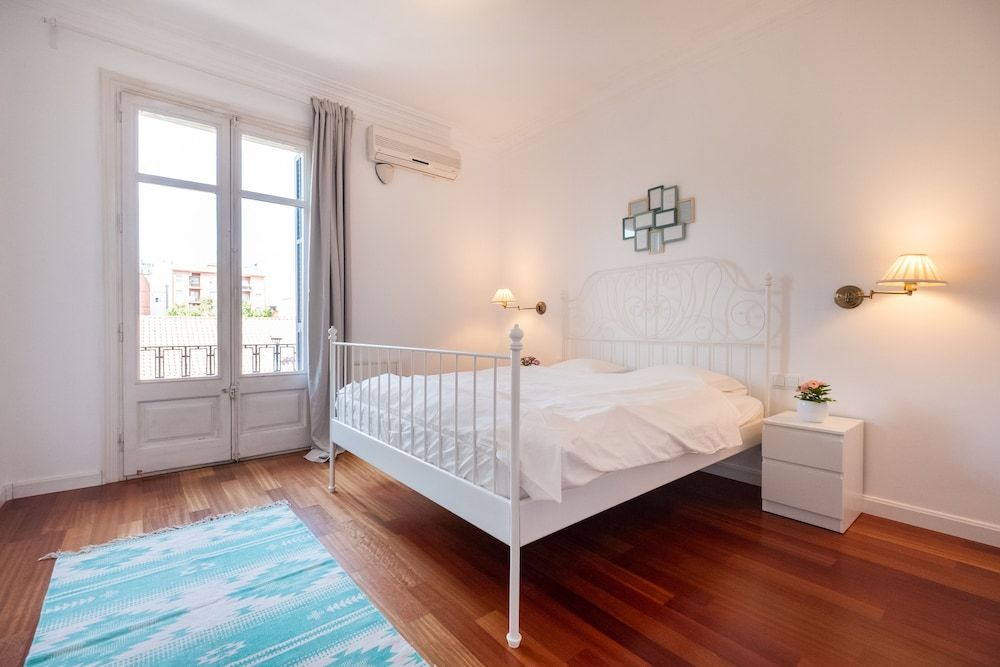 Stunning 4BR Apart in Sagrada Familia Apartment, 4 Bedrooms 10
