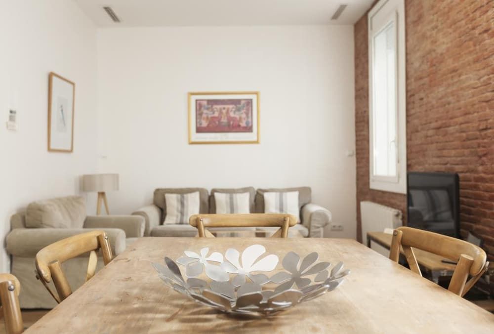 undefined Akira Flats Roger de Flor Chic apartment 8