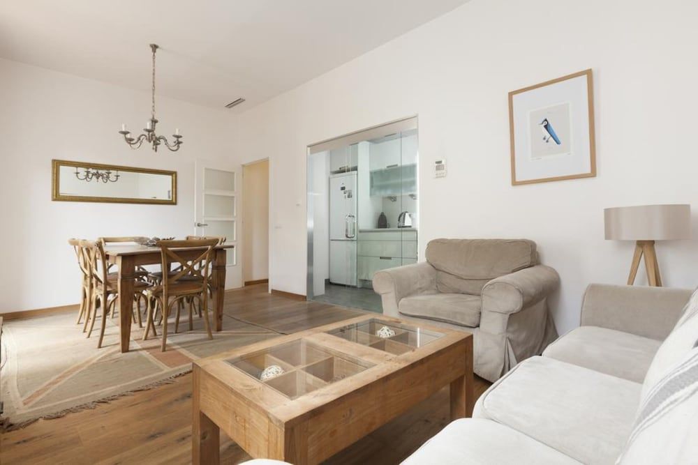 Akira Flats Roger de Flor Chic apartment Apartment, 3 Bedrooms, Terrace 11