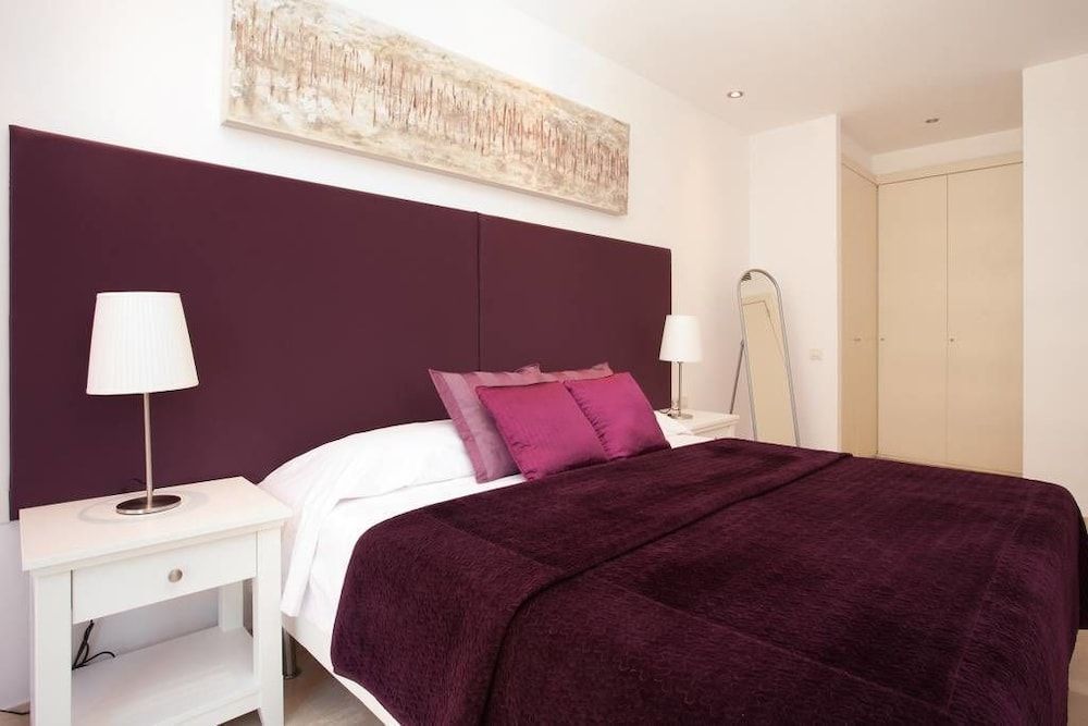 Akira Flats Diagonal Mar Apartment, 4 Bedrooms, Balcony, Sea View (10th floor) 2