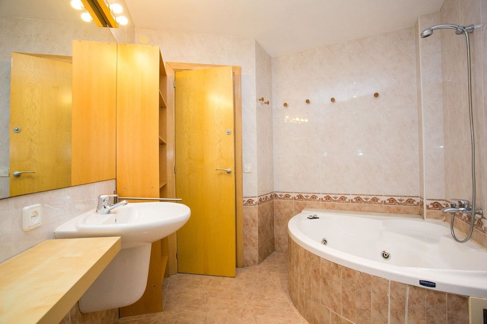 Sagrada Familia Apartment With Private Terrace Apartment, 4 Bedrooms 34