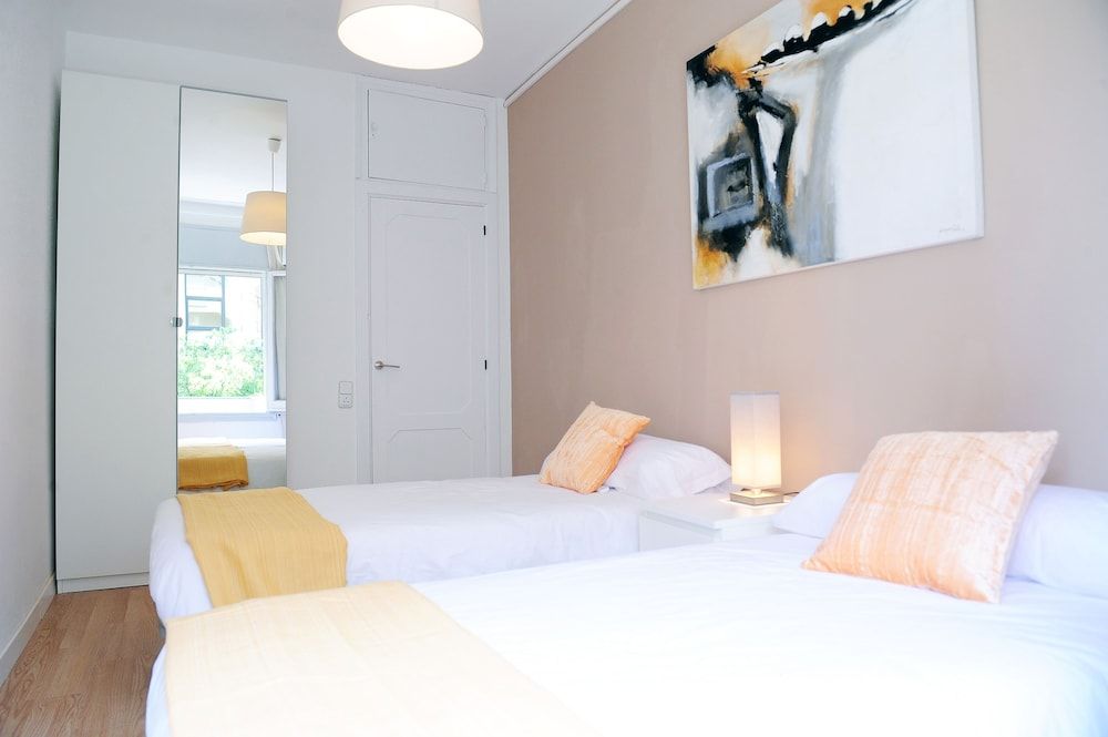 undefined Amazing City Center Apartment 5