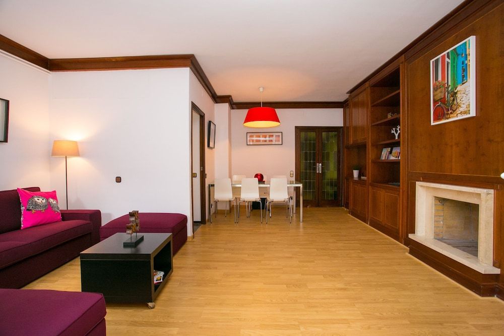 Apartment With Large And Private Terrace Apartment, 3 Bedrooms 24