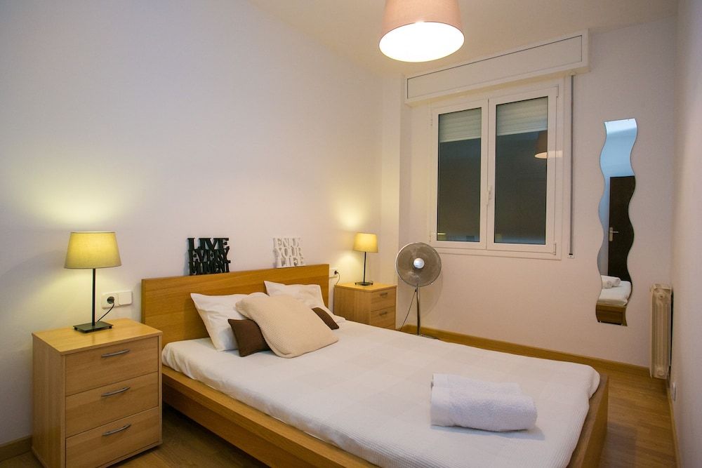 Apartment With Large And Private Terrace Apartment, 3 Bedrooms 9