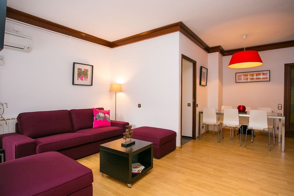 Apartment With Large And Private Terrace Apartment, 3 Bedrooms 25