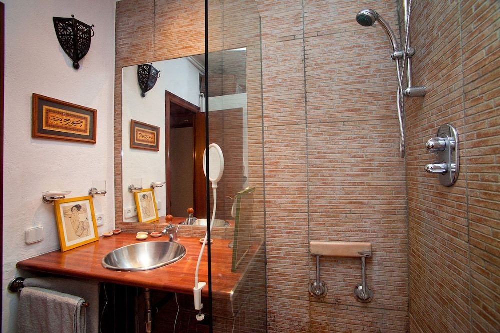 Cozy Eixample Apartment Apartment, 3 Bedrooms 12