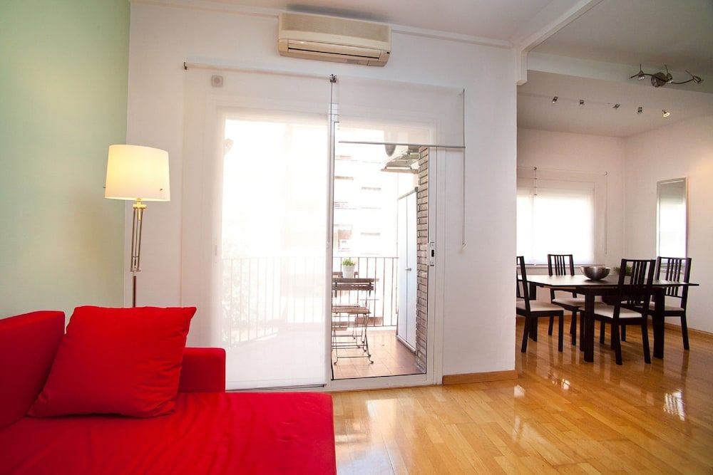 Cozy Eixample Apartment Apartment, 3 Bedrooms 24